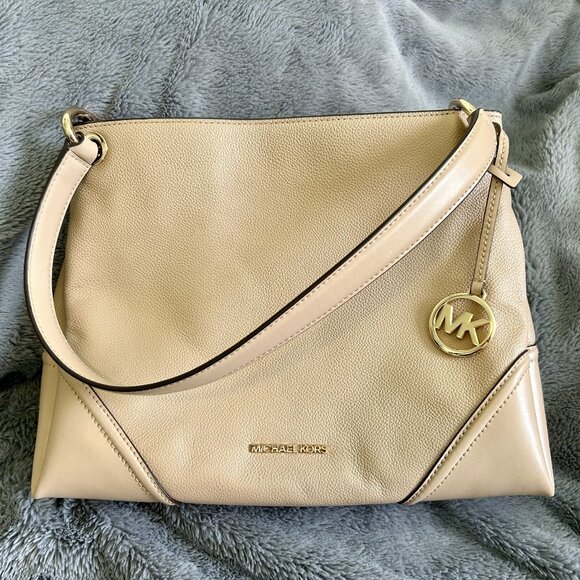 Michael Kors Pebbled Leather Shoulder Bag – Beige/Cream (Brand New) - Picture 2 of 6